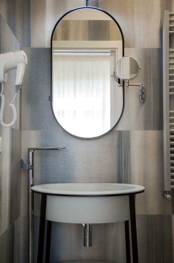 Bed and Breakfast Tuile 34 à Lecce Extérieur photo