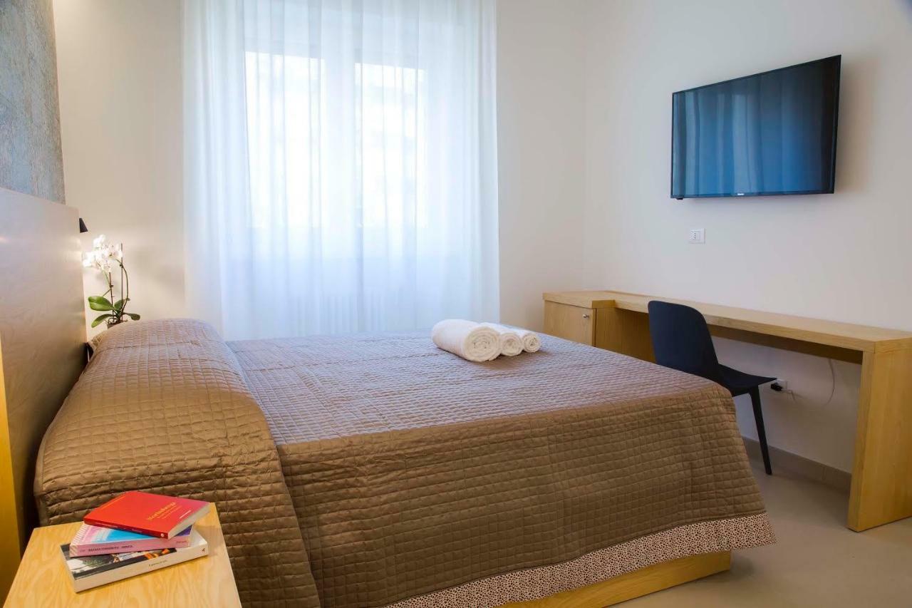 Bed and Breakfast Tuile 34 à Lecce Extérieur photo